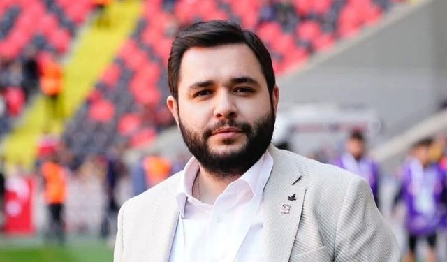Erim Arıkan’dan Üniversite öğrencilerine anlamlı jest! Haydi gençler tribüne…