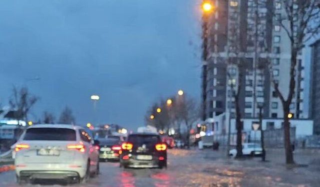 Gaziantep’te sağanak yağış ve dolu etkili oldu: Yağışlar devam edecek!