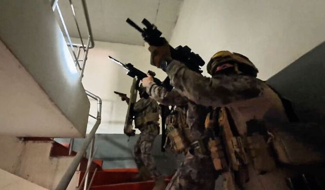 Bakan çiftçi bizzat takip etti! 59 ilde zehir tacirlerine büyük darbe! Tonlarca uyuşturucu ele geçirildi