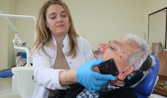 Gaziantep’te yüz siniri ağrıları nedeniyle konuşamayan hasta sağlığına kavuştu