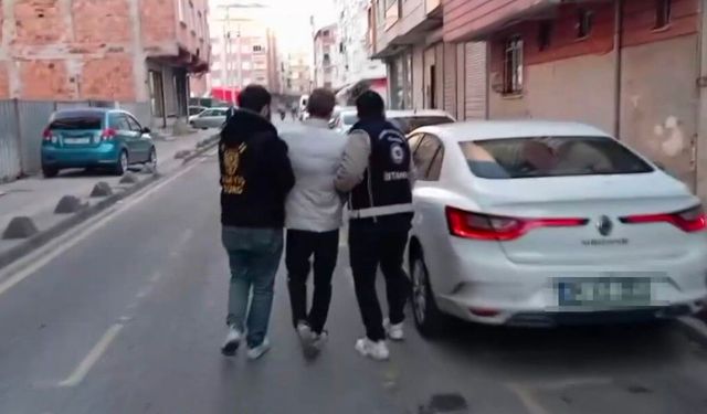 Sahte belgeler hazırlayıp 441 kişiye ikamet izni aldırdılar! 6 ilde göçmen kaçakçılığına darbe: Çok sayıda gözaltı…