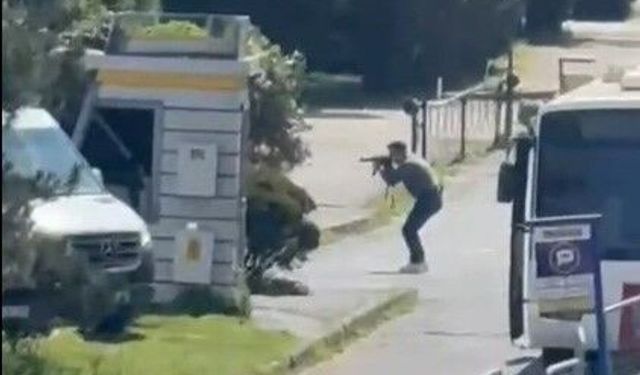 Son dakika! İsrail Konsolosluğu yakınında çatışma! 3 kişi etkisiz hale getirildi