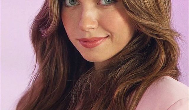 Poyraz Yosmaoğlu Kimdir? Afra Saraçoğlu’nun Yeni Sevgilisi mi?