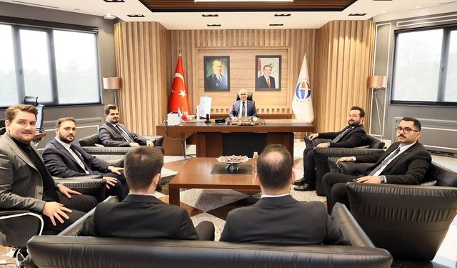 GAÜN’de Genç MÜSİAD Gaziantep yönetimi ile iş birliği görüşmesi