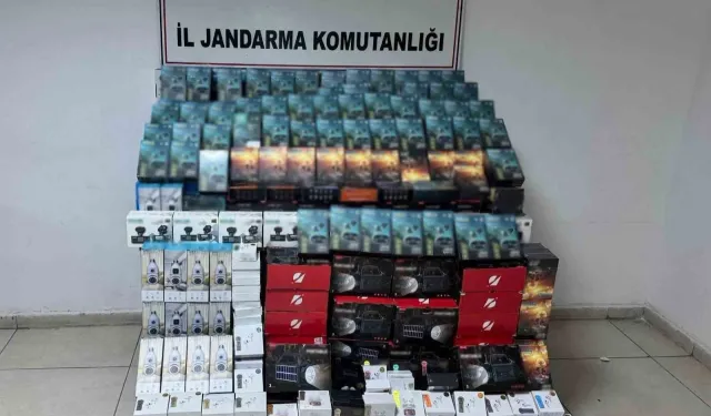 Gaziantep'te kaçakçılara geçit yok! Çok sayıda kaçak malzeme ele geçirildi