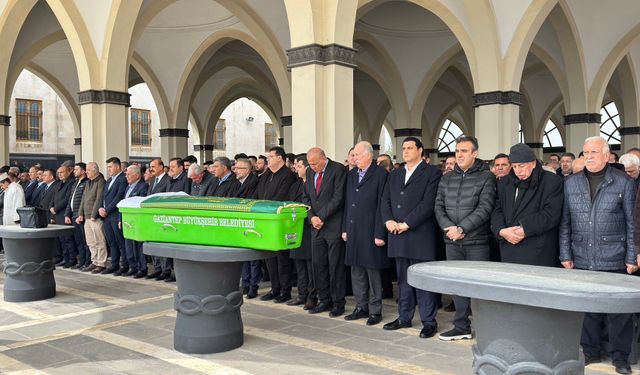 Umut Yılmaz’ın acı günü! Fatma Yılmaz son yolculuğuna uğurlandı…