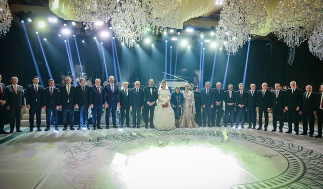 Gaziantep İş ve siyaset dünyası bu düğünde buluştu! Cengiz Şimşek ile Mustafa Kemal Güneş dünür oldu…