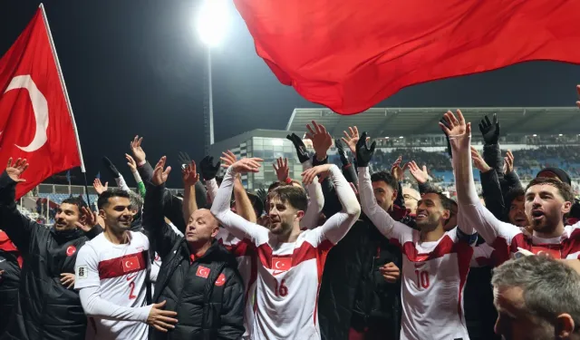 A Milli Futbol Takımı galibiyet sonrası yurda döndü!