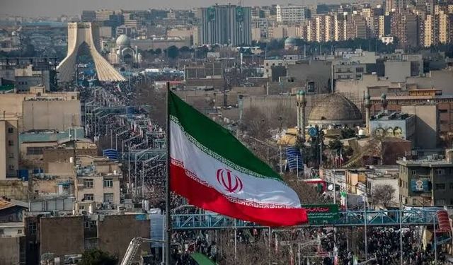 Hürmüz krizi büyüyor! İran’dan açıklama geldi! "Abluka ateşkes ihlali olarak değerlendirilecek"