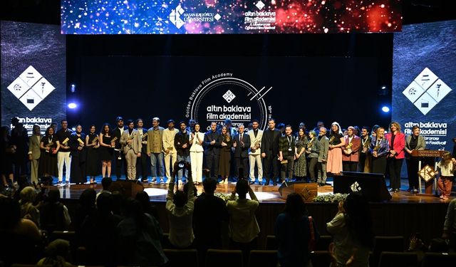Gaziantep'te Altın baklava film festivalinde ödüller sahiplerini buldu