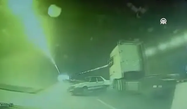 Gaziantep Otoyolunda 3 araç çarpıştı! Yaralılar var… (VİDEO HABER)