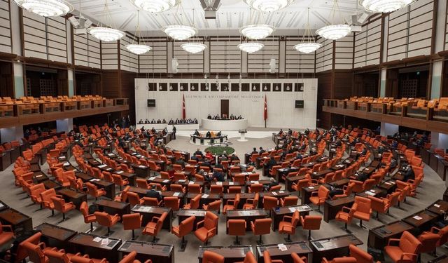 Öğrenci affı ve yükseköğretimle ilgili maddeler meclisten geçti