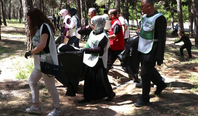 Gaziantep’te "Orman Benim" etkinliği düzenlendi! Çeşitli atıklar toplandı