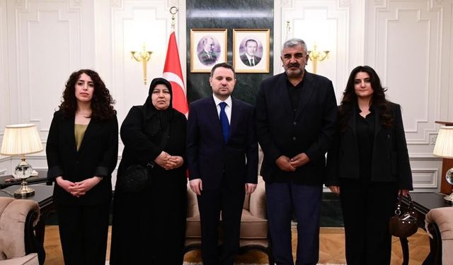 Adalet Bakanı Gürlek Rojin'in ailesi ile bir araya geldi