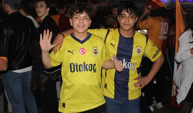 Galatasaray’ın şampiyonluk kutlamalarında Fenerbahçeliler ‘prova’ yaptı!