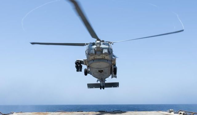 CENTCOM'dan abluka açıklaması : 70 geminin rotası değiştirildi
