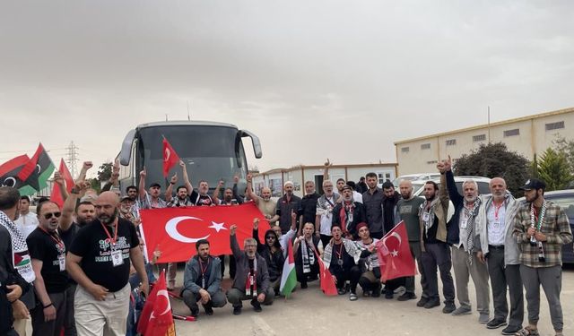 Gazze'ye umut konvoyu: 400 aktivist Trablus'tan hareket etti