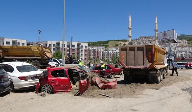 Gaziantep’in komşu ilinde freni boşalan kamyon 7 aracı biçti! Yaralılar var…