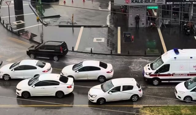 Gaziantep'te kitlenen trafiği otobüs şoförü açtı
