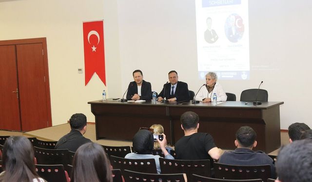 Gaziantep Üniversitesi’nde İletişim Sohbetleri Programı düzenlendi