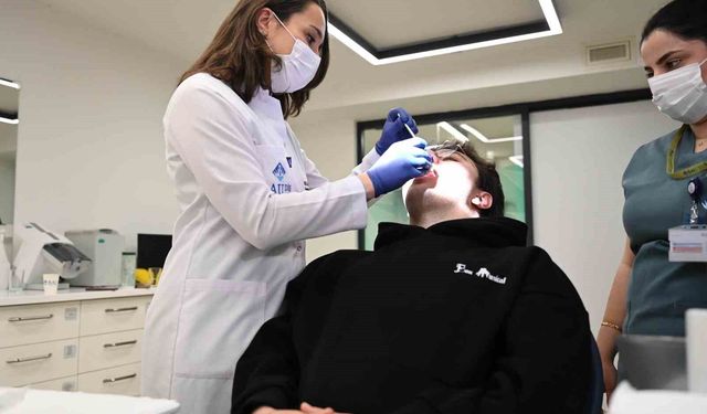 Diş eti hastalıkları Alzheimer'a neden olabiliyor! Uzman isim uyardı…