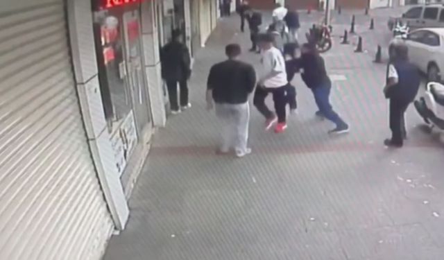 Gaziantep, Teksas’a döndü! Karagöz Caddesi’nde silahlı çatışma, yaralılar var…