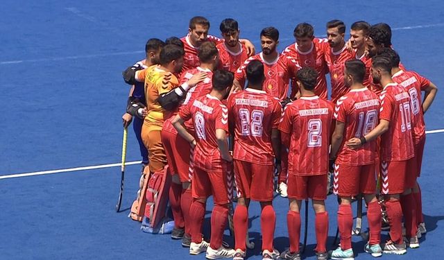 Alanya'da Gaziantep derbisi! Volkan Group Spor, Gaziantep Polisgücü'nü yenerek finale çıktı