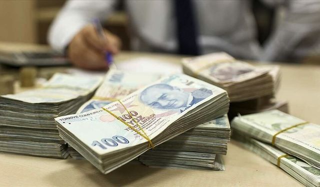 Bakan Göktaş duyurdu! Aylıklar hesaplara yatırılmaya başlandı