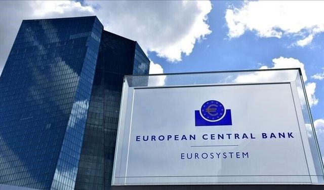 Avrupa Merkez Bankası'nda yön değişti! 2023'ten bu yana ilk kez faiz artırdı