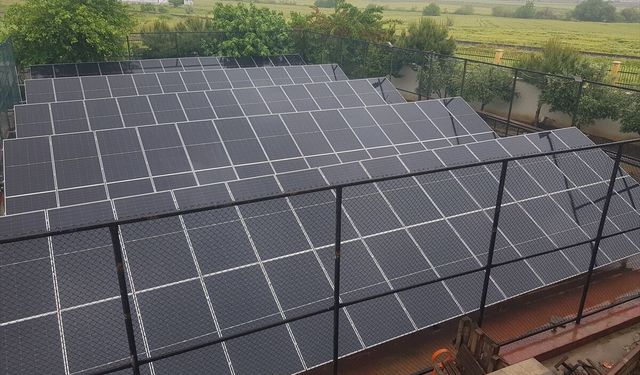 Gaziantep'teki okulun elektrik ihtiyacı güneşten karşılanıyor