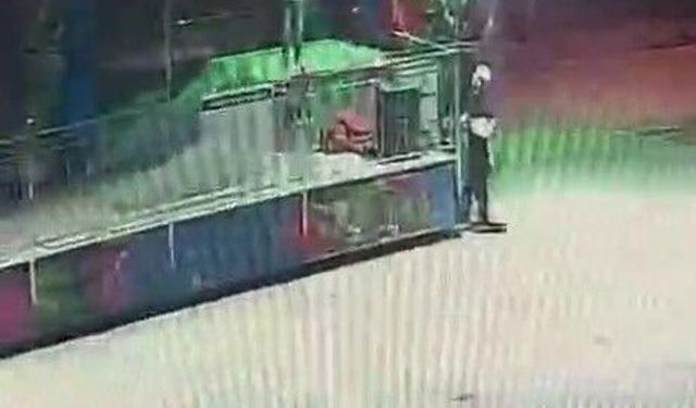 Lunaparkta acı ölüm! Feci kazanın görüntüleri ortaya çıktı...