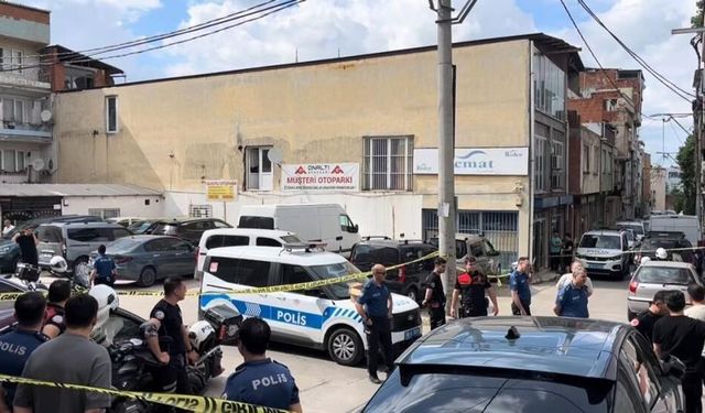 Galerici önce ortağını vurdu sonra intihar etti