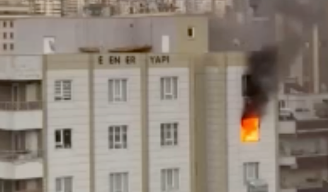 Şanlıurfa'da 9 katlı binada yangın (VİDEO HABER)