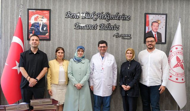 Gaziantep Valisi Kemal Çeber’in eşi Neslihan Çeber’den Başhekim Uluşan’a ziyaret