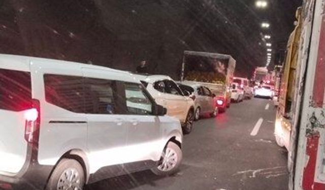 Gaziantep’te tünelde trafik kazası!