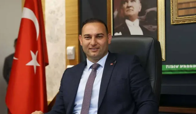 CHP'de bir ayrılık daha! Kilis Belediye Başkanı Hakan Bilecen istifa etti