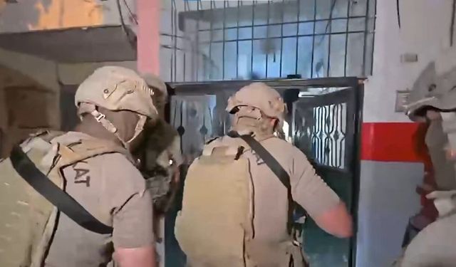 Emniyetten 69 ilde dev operasyon! Zehir tacirleri yakayı ele verdi…