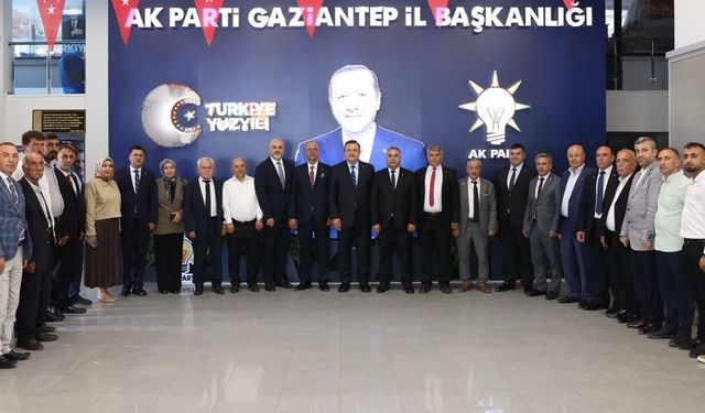 AK Parti Gaziantep, ailesini genişletiyor! AK Parti’ye 25 kişilik katılım