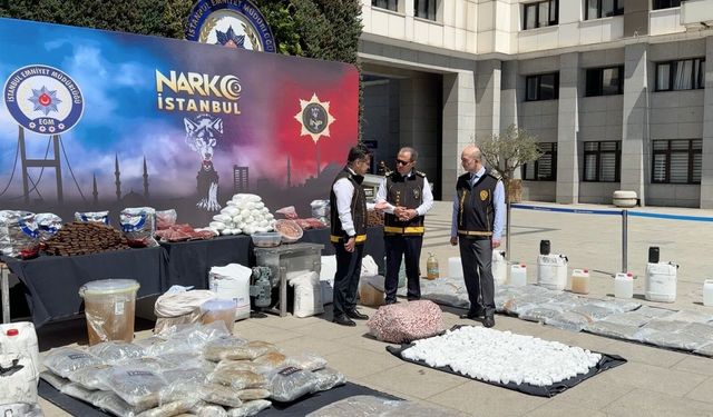 12 ilde zehir tacirlerine büyük baskın! Tonlarca uyuşturucu ele geçirildi