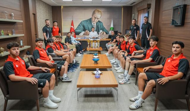 Yılmaz, Gaziantep’in şampiyonlarını ağırladı