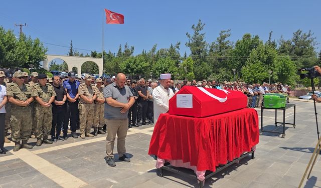 Jandarma Uzman Çavuş Selçuk Topaloğlu Gaziantep’te son yolculuğuna uğurlandı