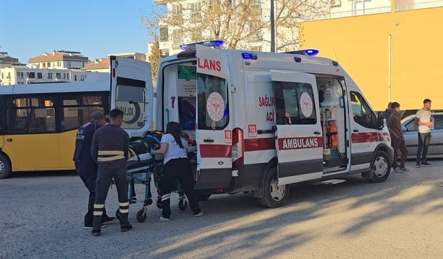Gaziantep’te hafif ticari araç ile motosiklet çarpıştı! Sürücü yaralandı
