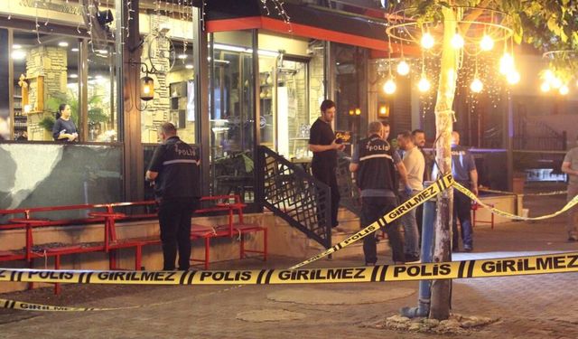 Kebapçıya silahlı saldırı: Yaralılar var!