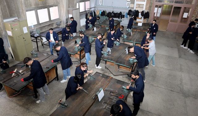 Gaziantep Üniversitesi üç mühendislik programının MÜDEK akreditasyonu uzatıldı