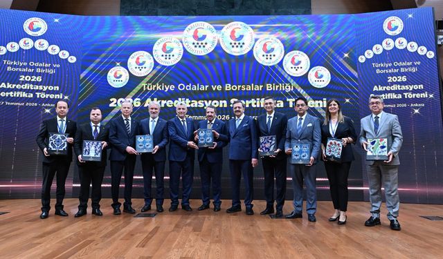 Bakan Bolat’tan GSO Başkanı Ünverdi’ye plaket!