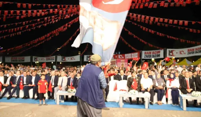 Gaziantepliler 10 yıl önceki heyecanla tek yürek meydanlara indi