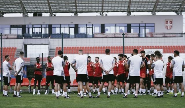 Çalhanoğlu, Gaziantep FK antrenmanına katıldı