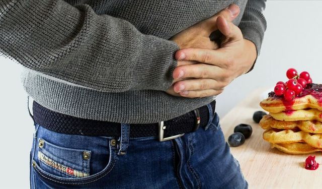 Yaz aylarında açıkta bekleyen gıdalarla dikkat! Bağırsak enfeksiyonu riskini artırıyor