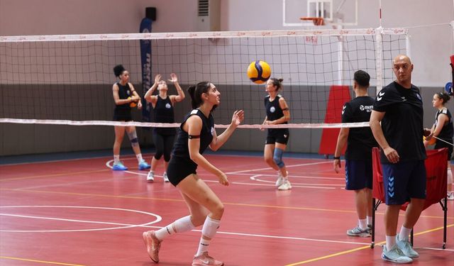 Merinos Voleybol, yeni sezona "Sultanlar Ligi" hedefiyle hazırlanıyor