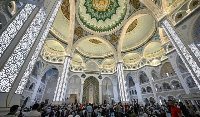 Gaziantep, Şanlıurfa ve çevre illerde Mevlit Kandili idrak edildi